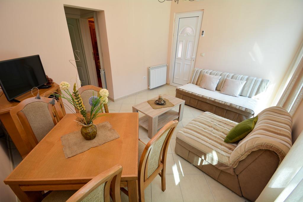 Apartments Jovanovic Kotor Exterior photo
