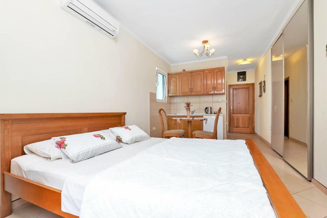 Apartments Jovanovic Kotor Exterior photo
